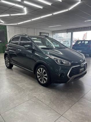 HYUNDAI HB20X 1.6 16V PREMIUM FLEX 4P AUTOMÁTICO HYUNDAI HB20X 1.6 16V PREMIUM FLEX 4P AUTOMÁTICO